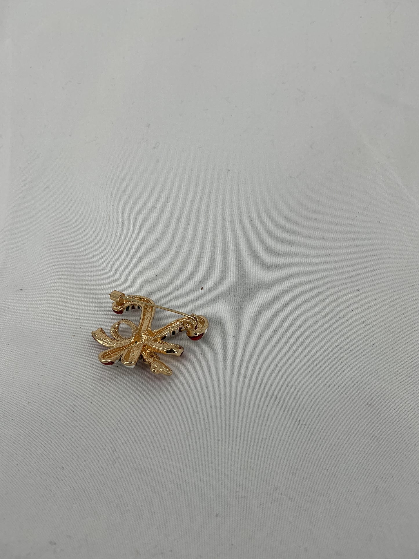 Christmas-themed brooch