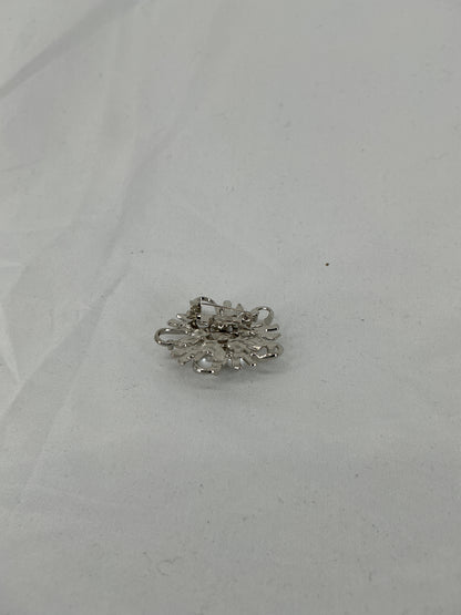 Silver floral pearl brooch