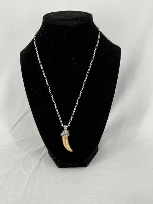 Silver chain with gold horn/fang pendant necklace