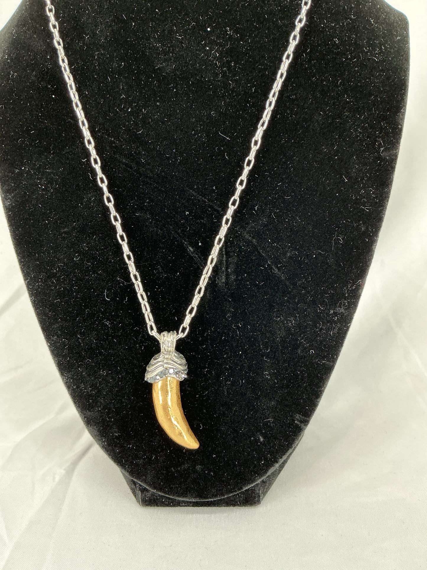 Silver chain with gold horn/fang pendant necklace