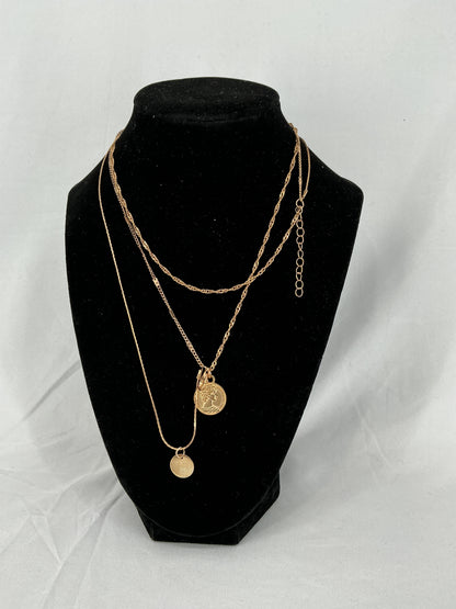 Gold multi-layered coin pendant necklace