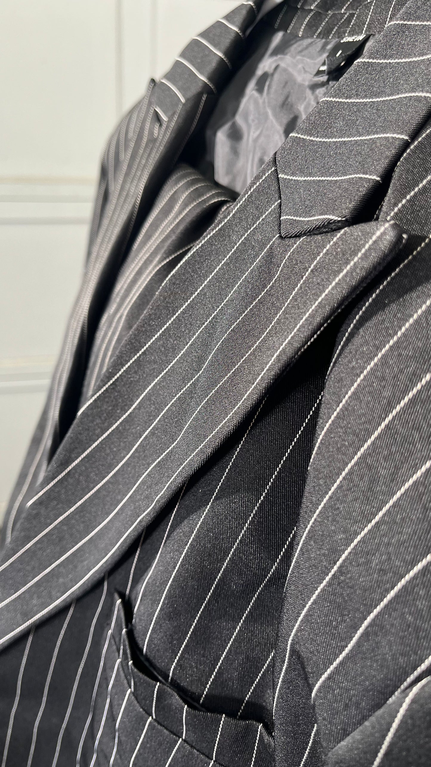 Men's Pinstripe Suit Jacket Slim Fit 2 Piece Stripe Suit Double Breasted Blazer Tuxedo for Wedding Prom Dinner  Size L