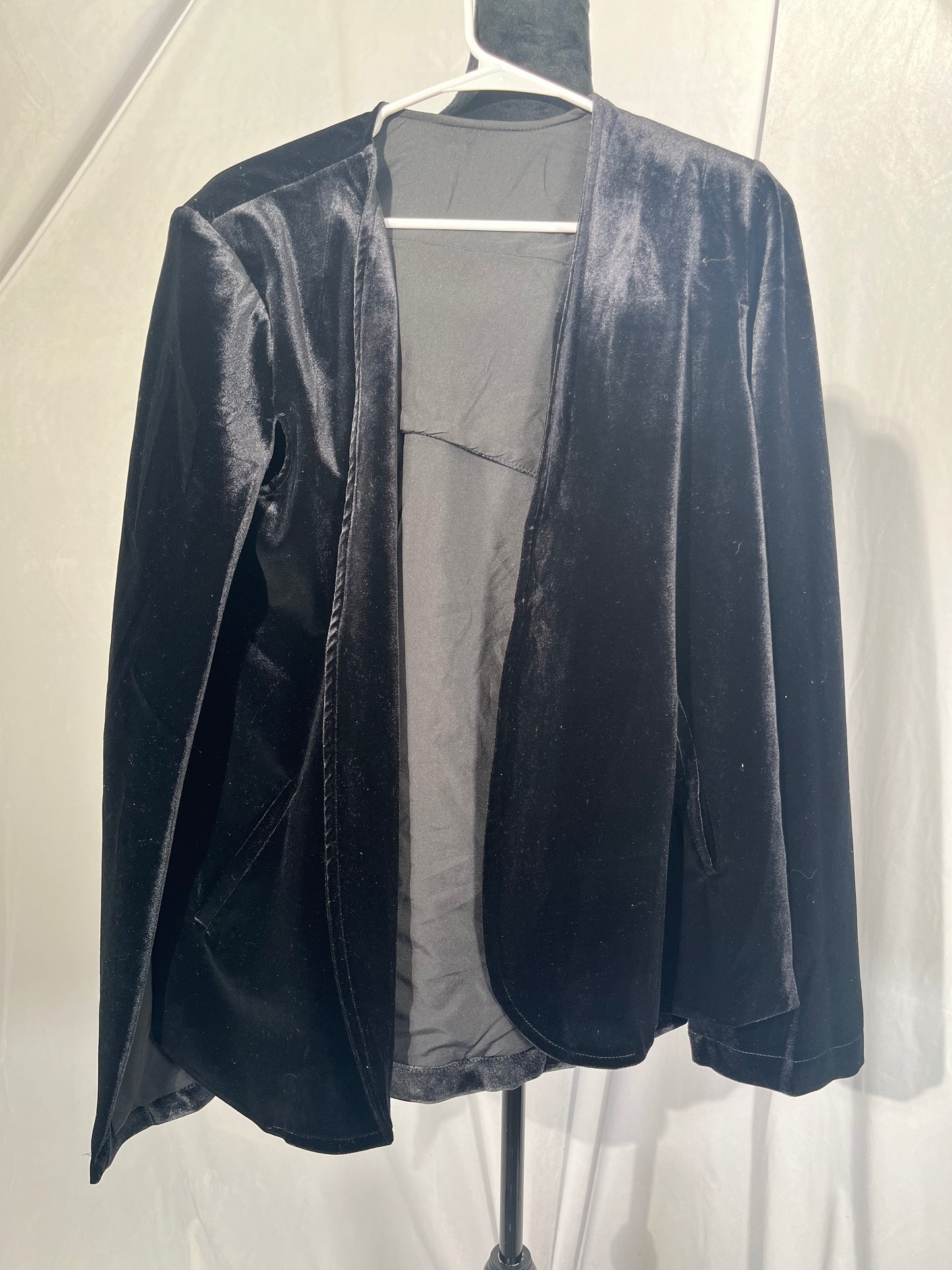 cooki Velvet Blazer Jackets for Women Solid Long Sleeve Velvet Jacket Casual Button Down Short Coat with Pockets Outerwear  Size M