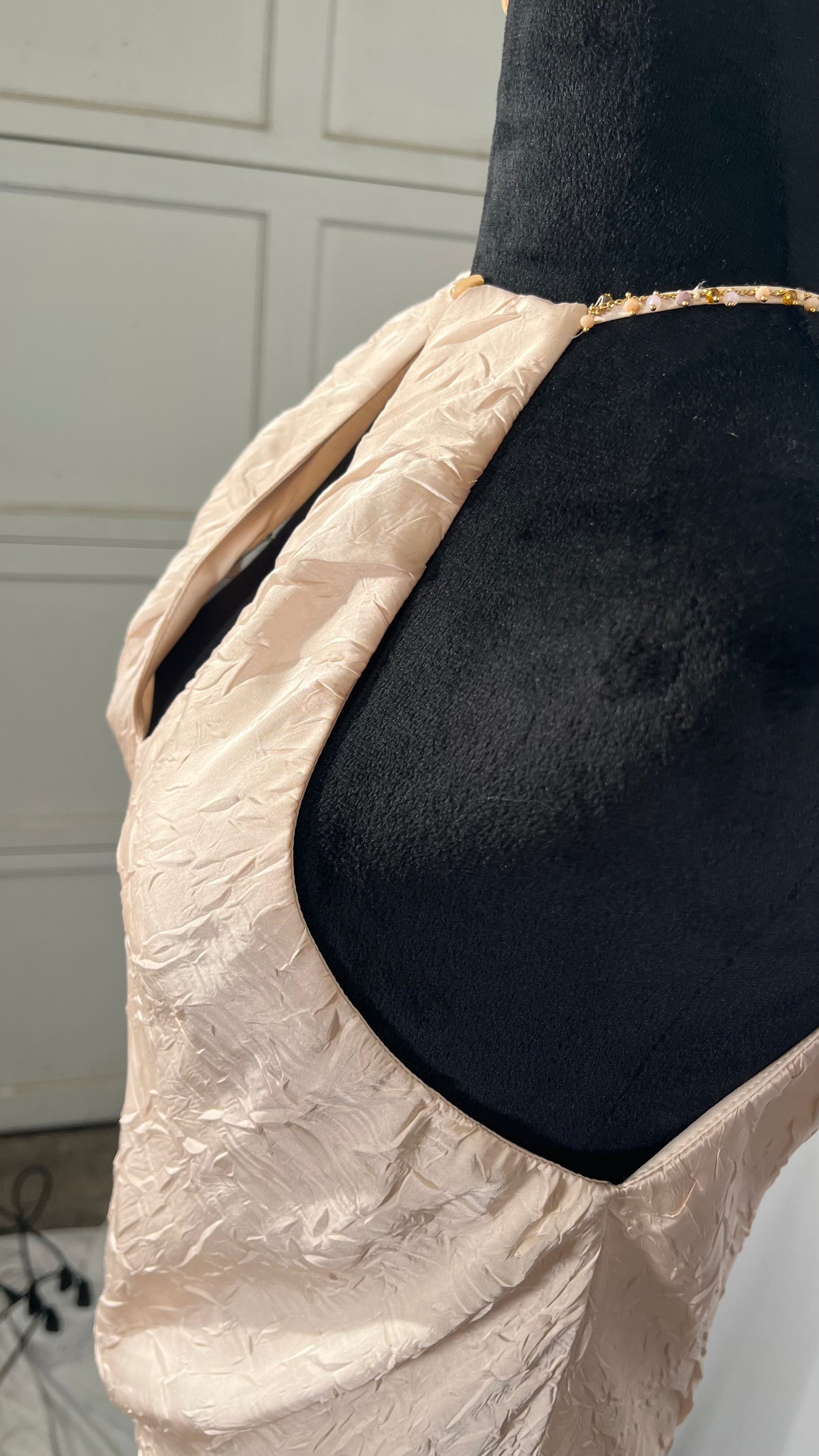 LILLUSORY Knitted Dresses Twisted Front Bodycon Dress with Back Slit Size S