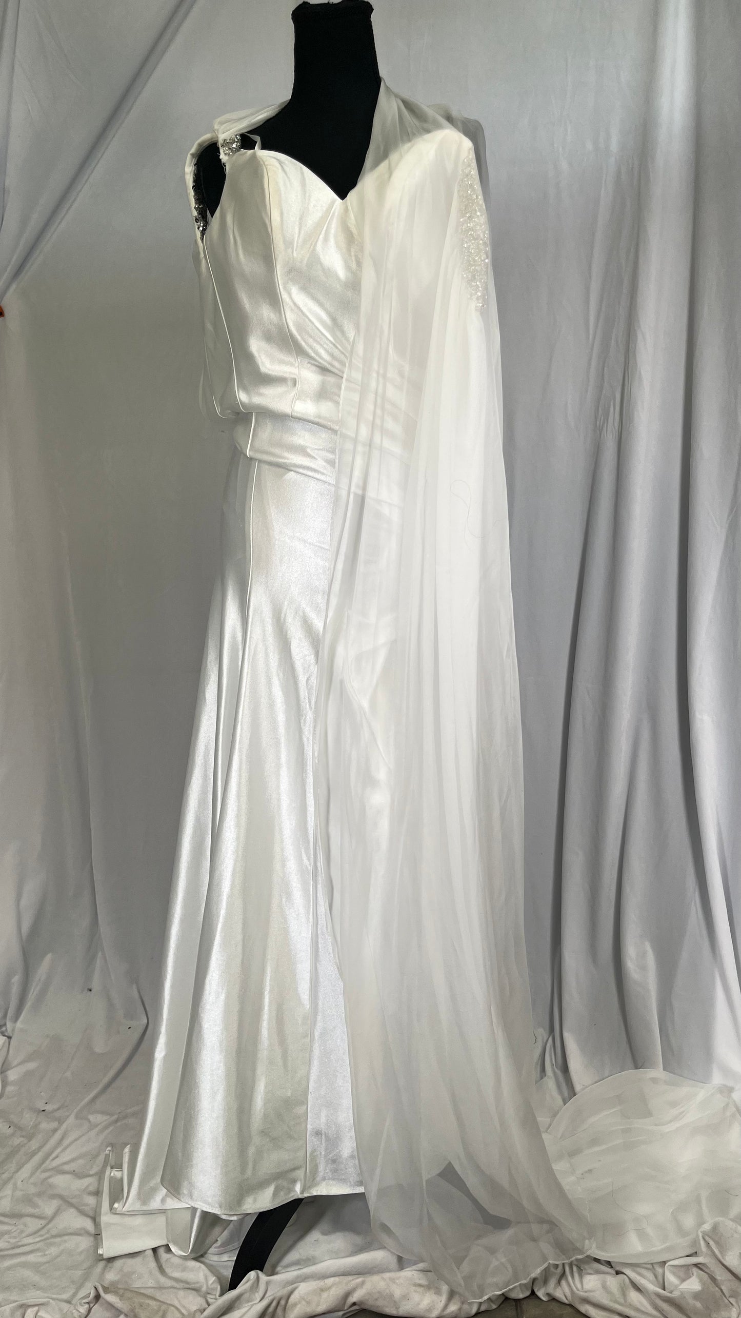 Long Sleeves Mermaid Wedding Dresses for Bride Satin Sweetheart Bridal Gowns Formal Evening Dress with Slit LAW700  Size NO