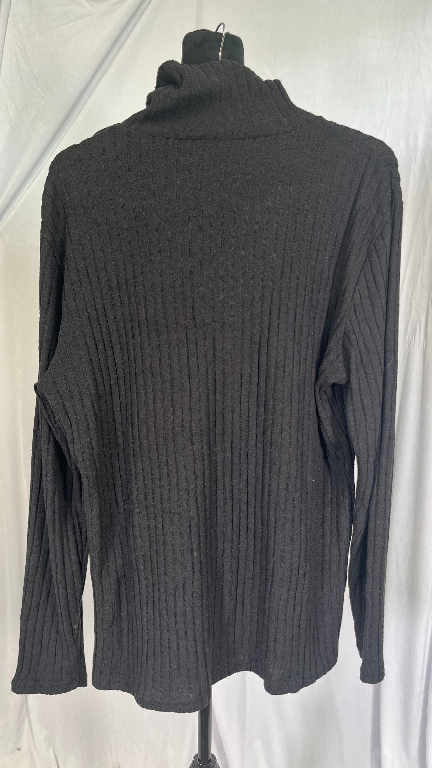 Amazon Essentials Women's Classic-Fit Lightweight Long-Sleeve Turtleneck Sweater Size XL