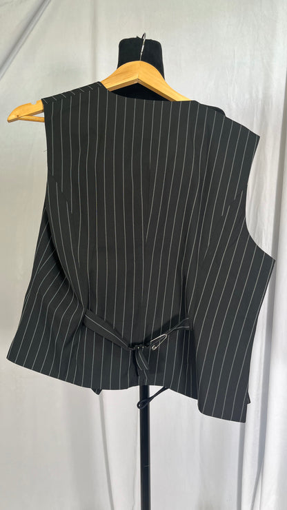 Amazhiyu Pure Linen Sleeveless Vest for Women Button Down V Neck Summer Waistcoat didn't find size on picture