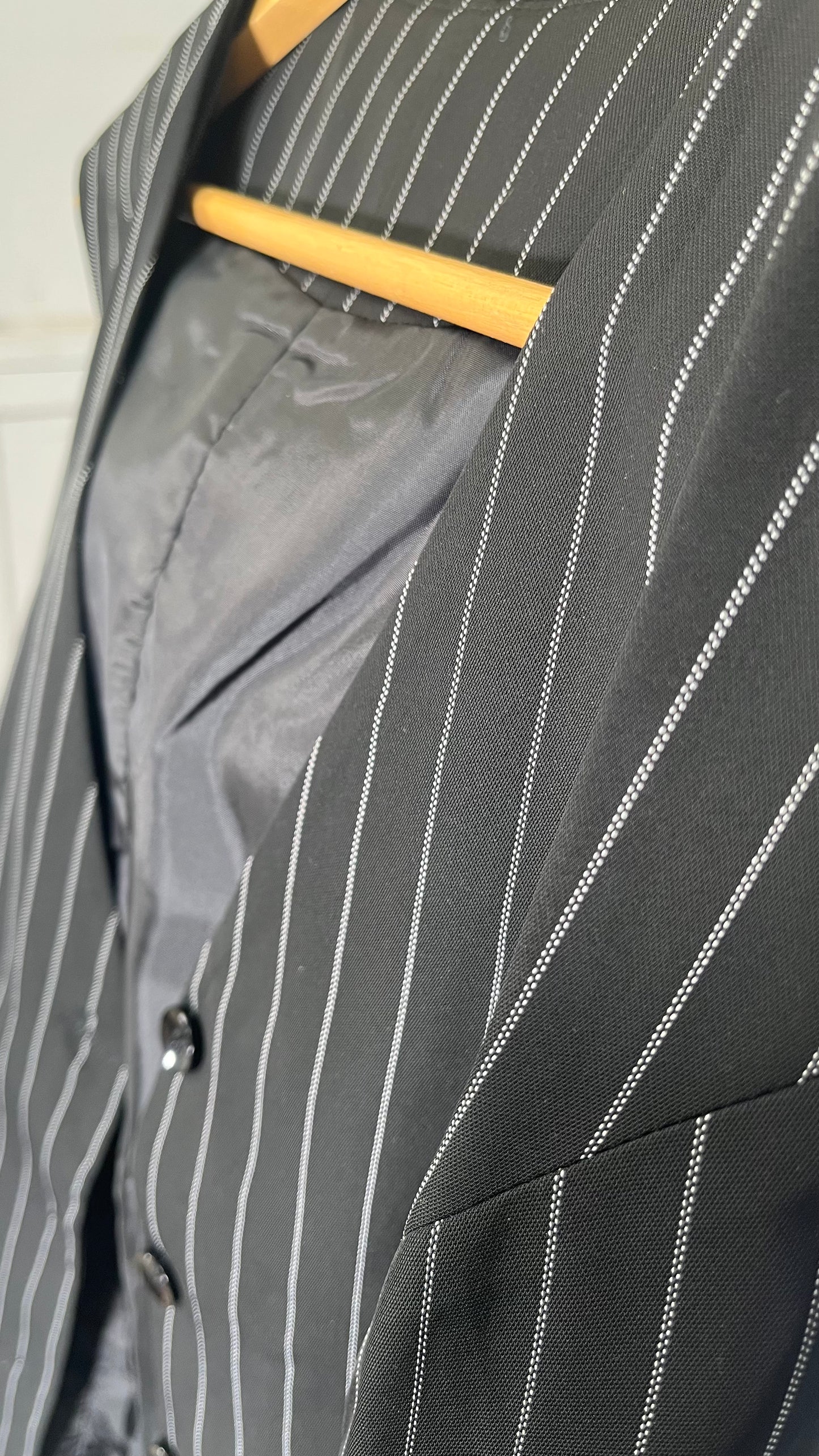 Amazhiyu Pure Linen Sleeveless Vest for Women Button Down V Neck Summer Waistcoat didn't find size on picture