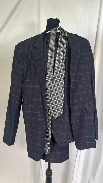 Men's Dark Plaid Classic Retro Formal Three-Piece SuitSize 40