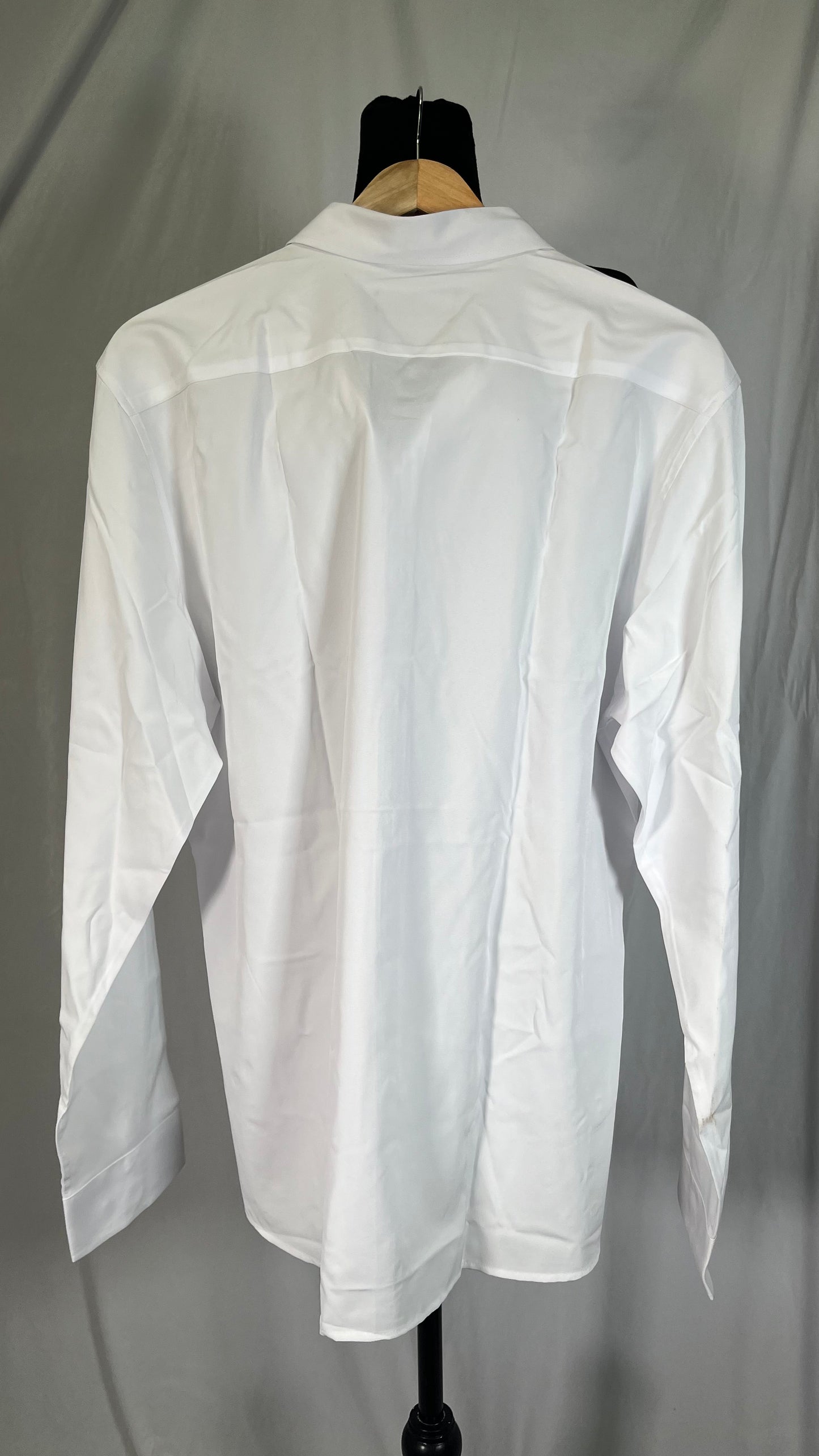Short White Shirt Size L