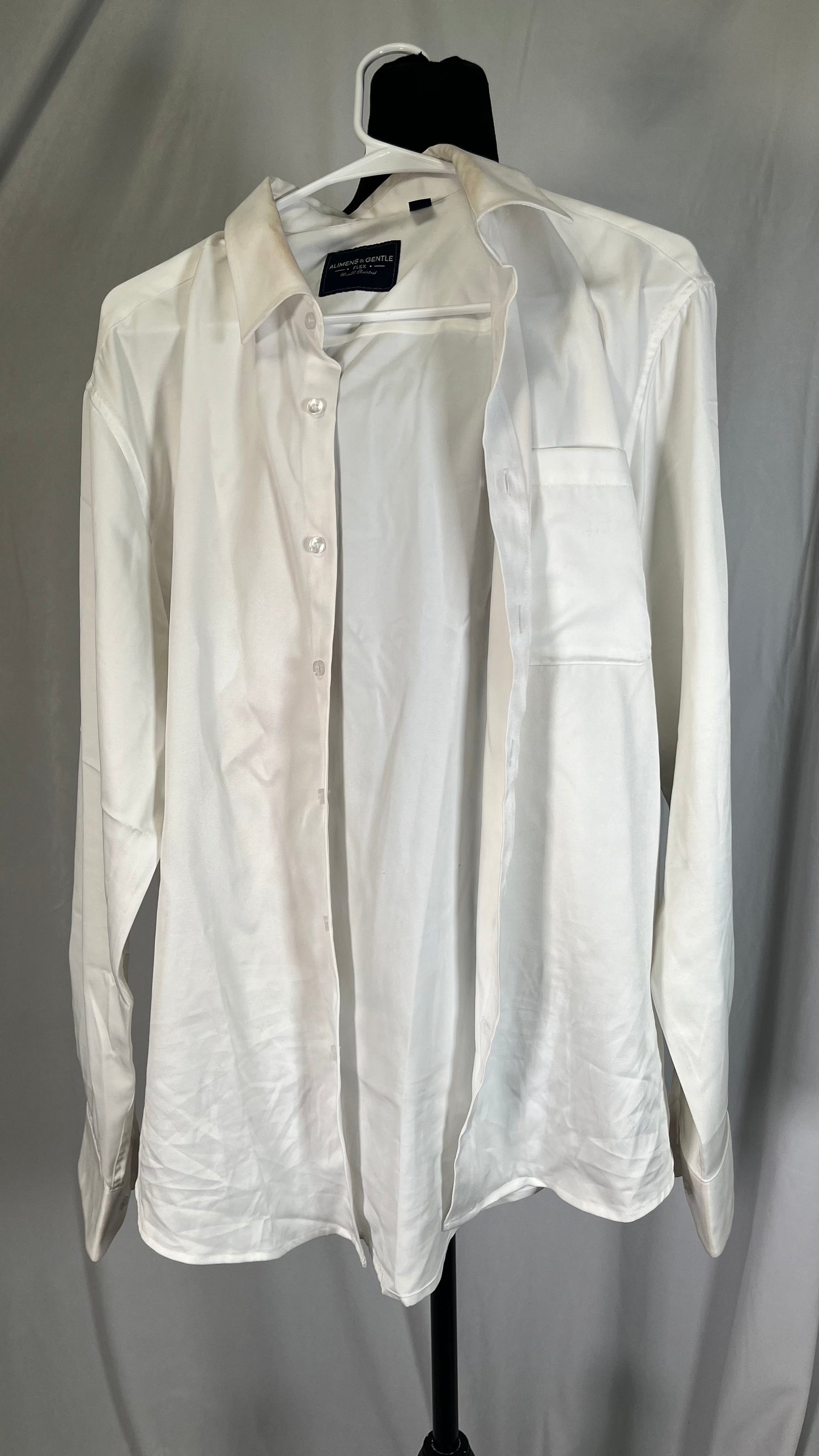 Short White Shirt Size M