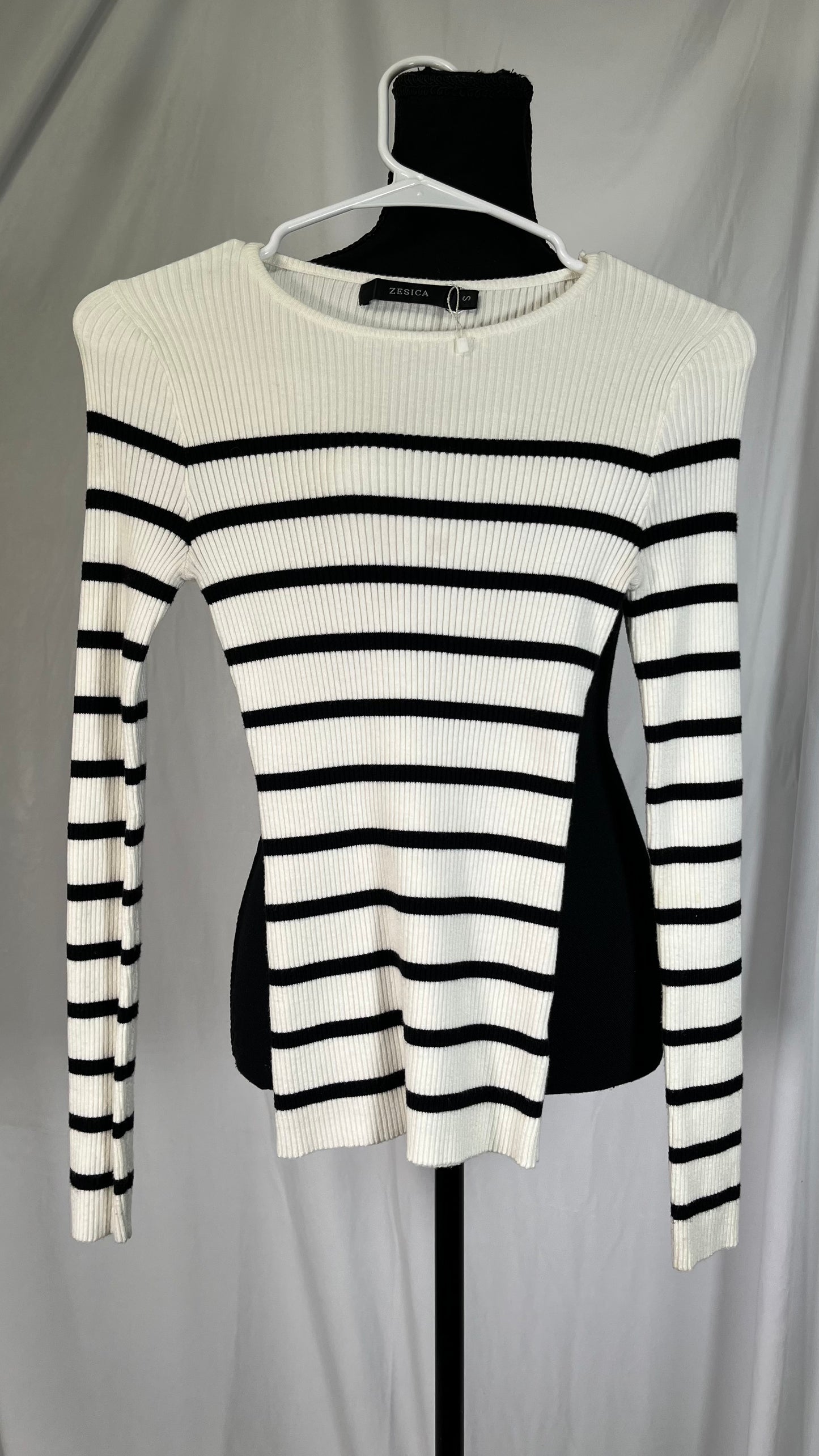 SHEIN Essnce Striped Pattern Scoop Neck Ribbed Knit Sweater,Long Sleeve Tops Size S
