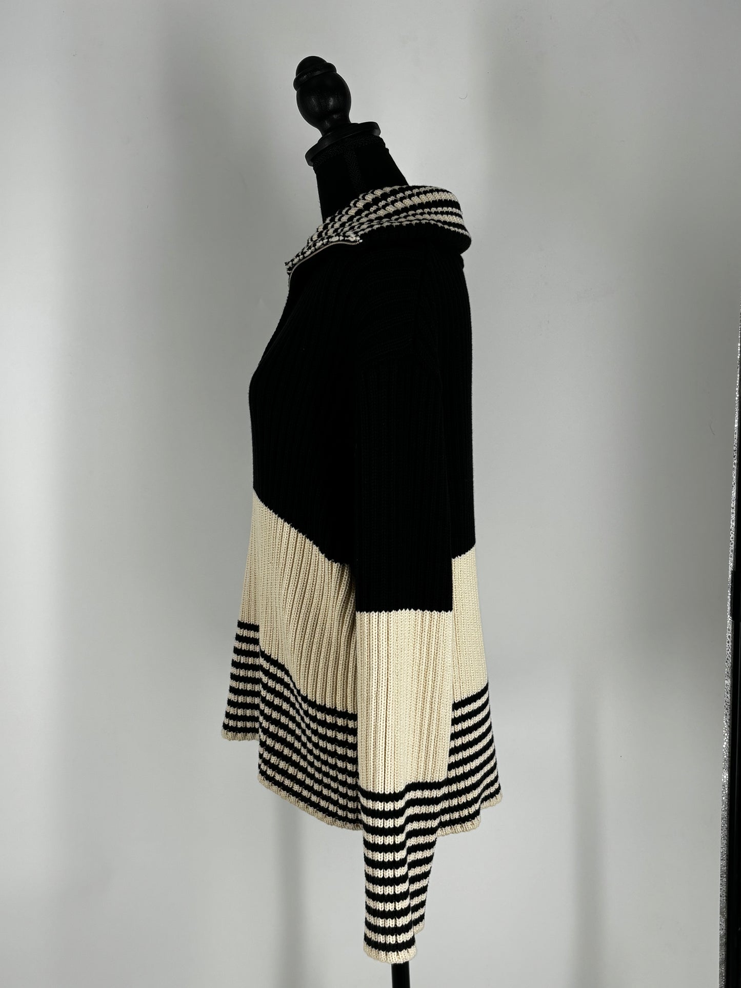 Women's Black Knitted Striped Pullover Sweater – Size S-M