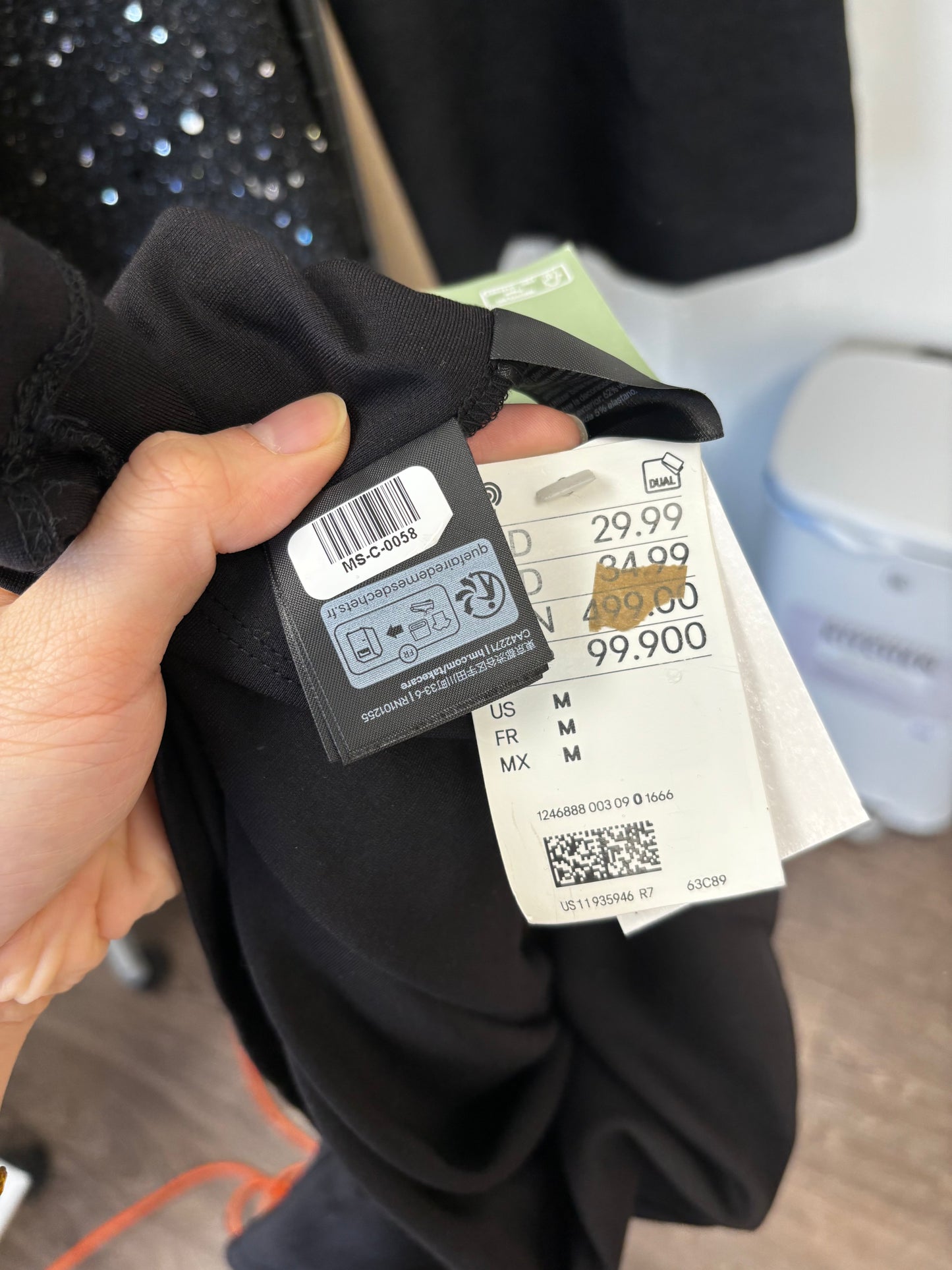 Women’s Black T-Shirt with Metal Chain Detail – Size M