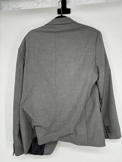 ZARA Men’s Gray Suit Set (Blazer & Pants) – US Size 44