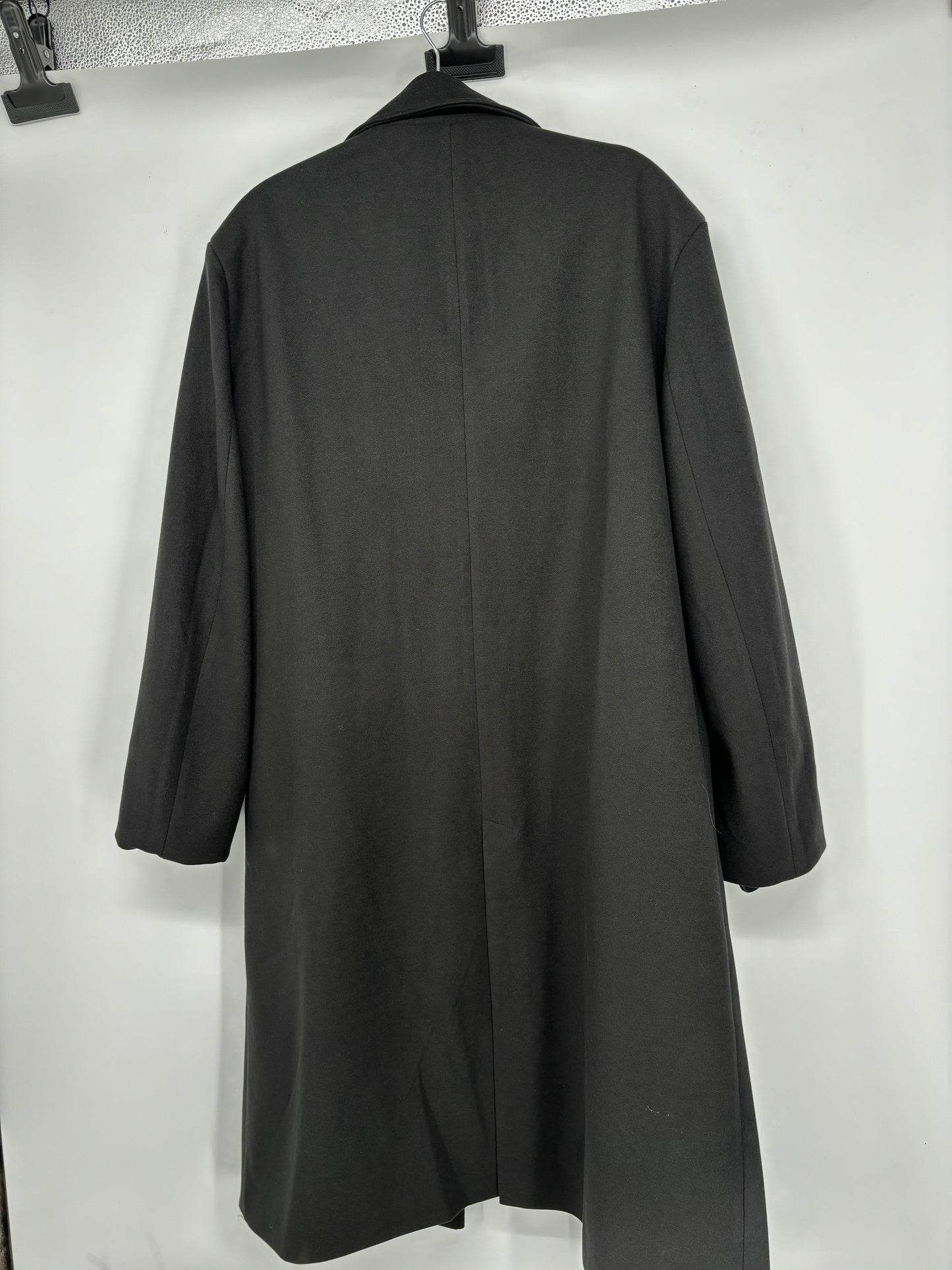 Men’s Black Overcoat – Estimated Size L–XL