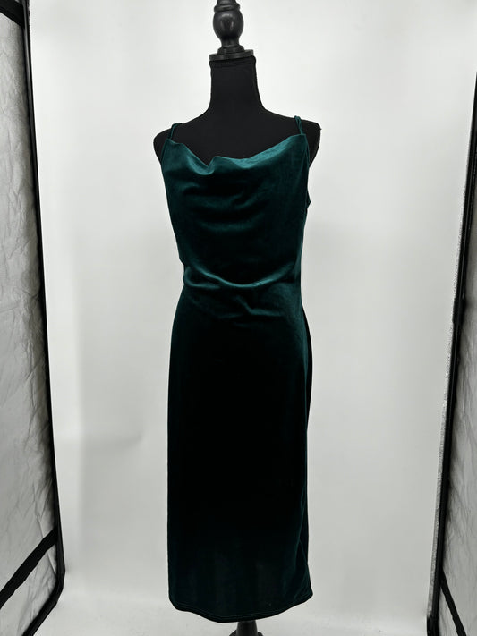 SHEIN Women’s Green Sleeveless Evening Dress – Size M