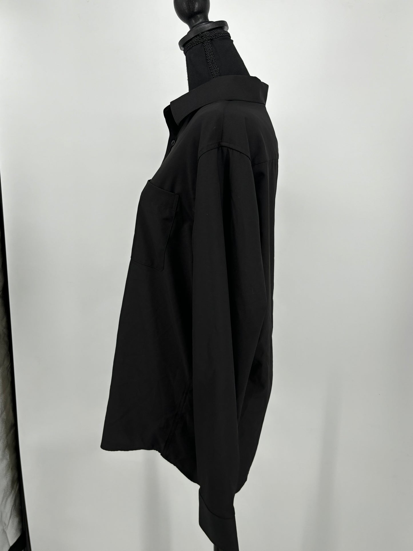 Women’s Black Shirt – Size M