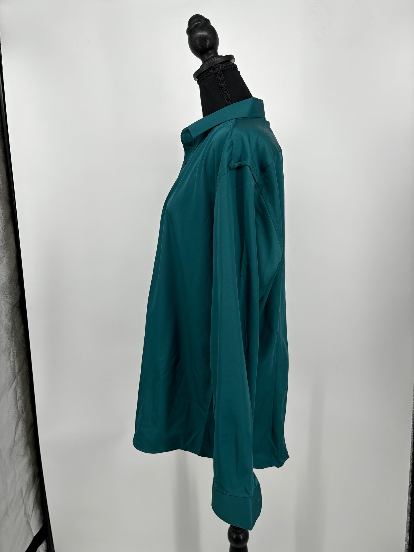 Women’s Green Shirt – Size L