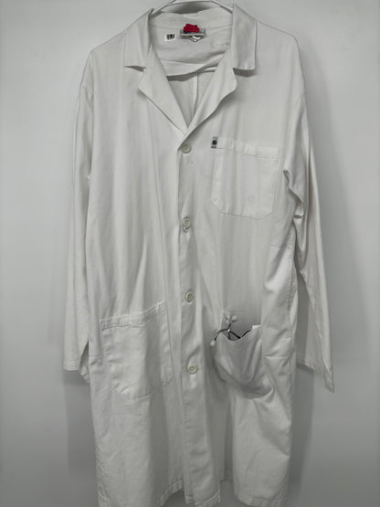 Men’s White Doctor/Nurse Lab Coat size no