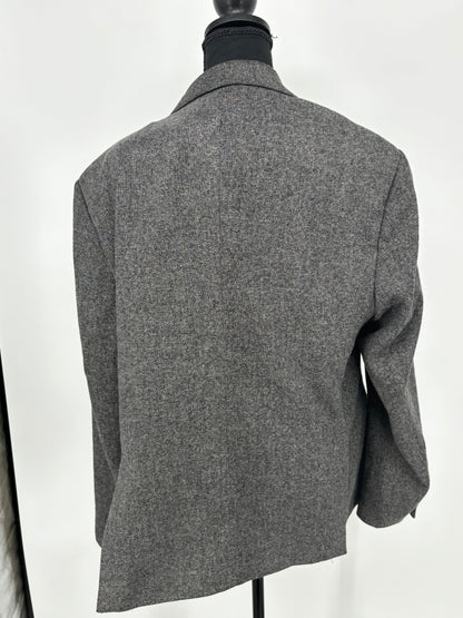 Men’s Gray Double-Breasted Suit – Size L