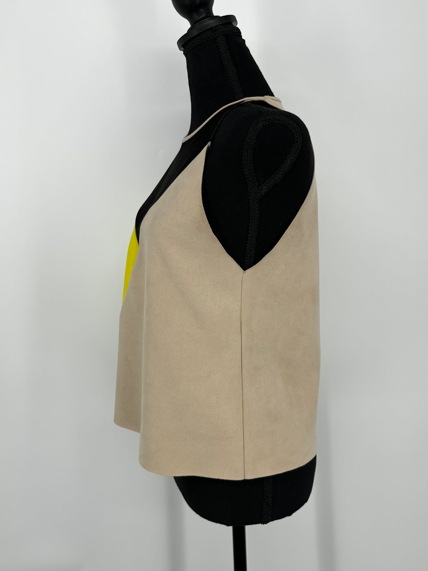 Women’s Sleeveless Vintage Knit Vest size s