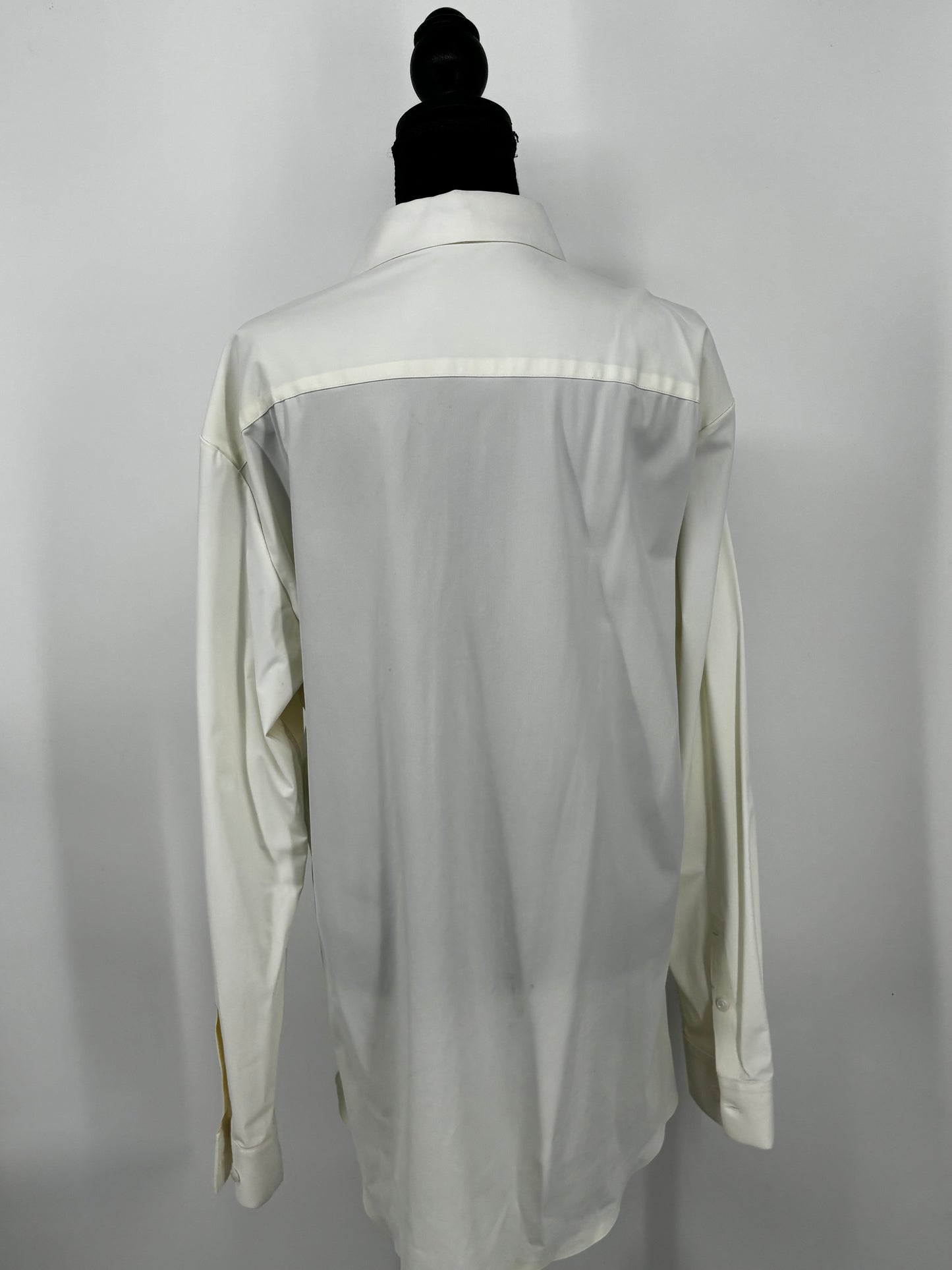 Women’s White Button-Up Shirt – Size XL