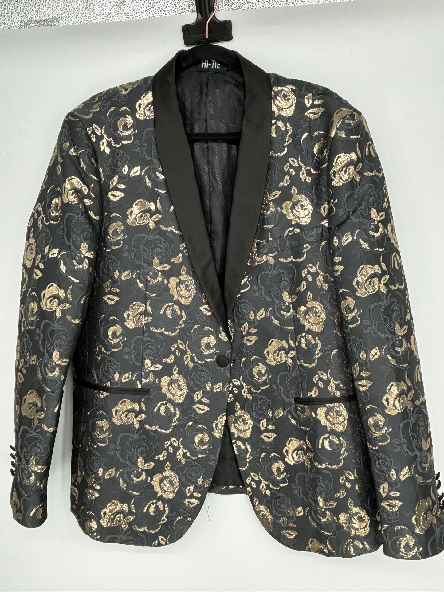 Men’s Dark Floral Jacquard Blazer with Gold Pattern – Size no