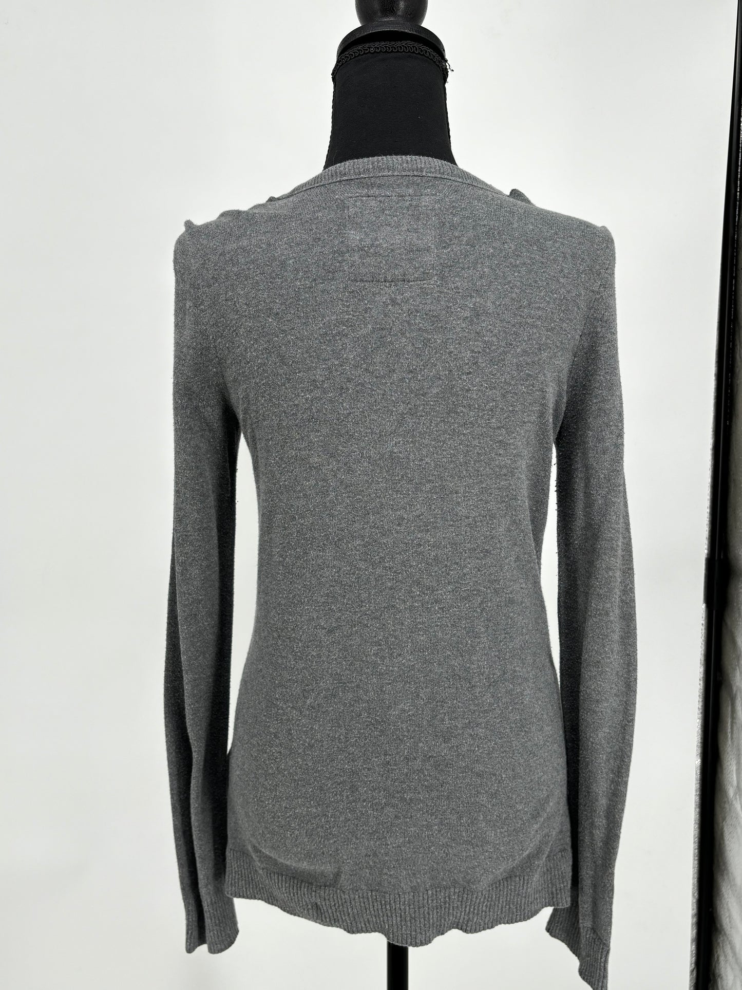 Men’s Gray V-Neck Cardigan Sweater – Size M