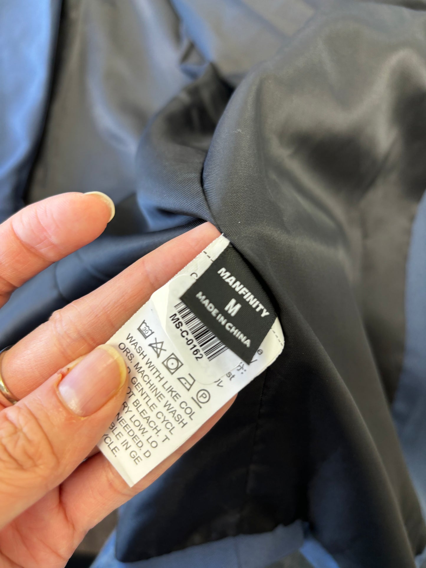 Men’s Navy Blue Blazer – Size M