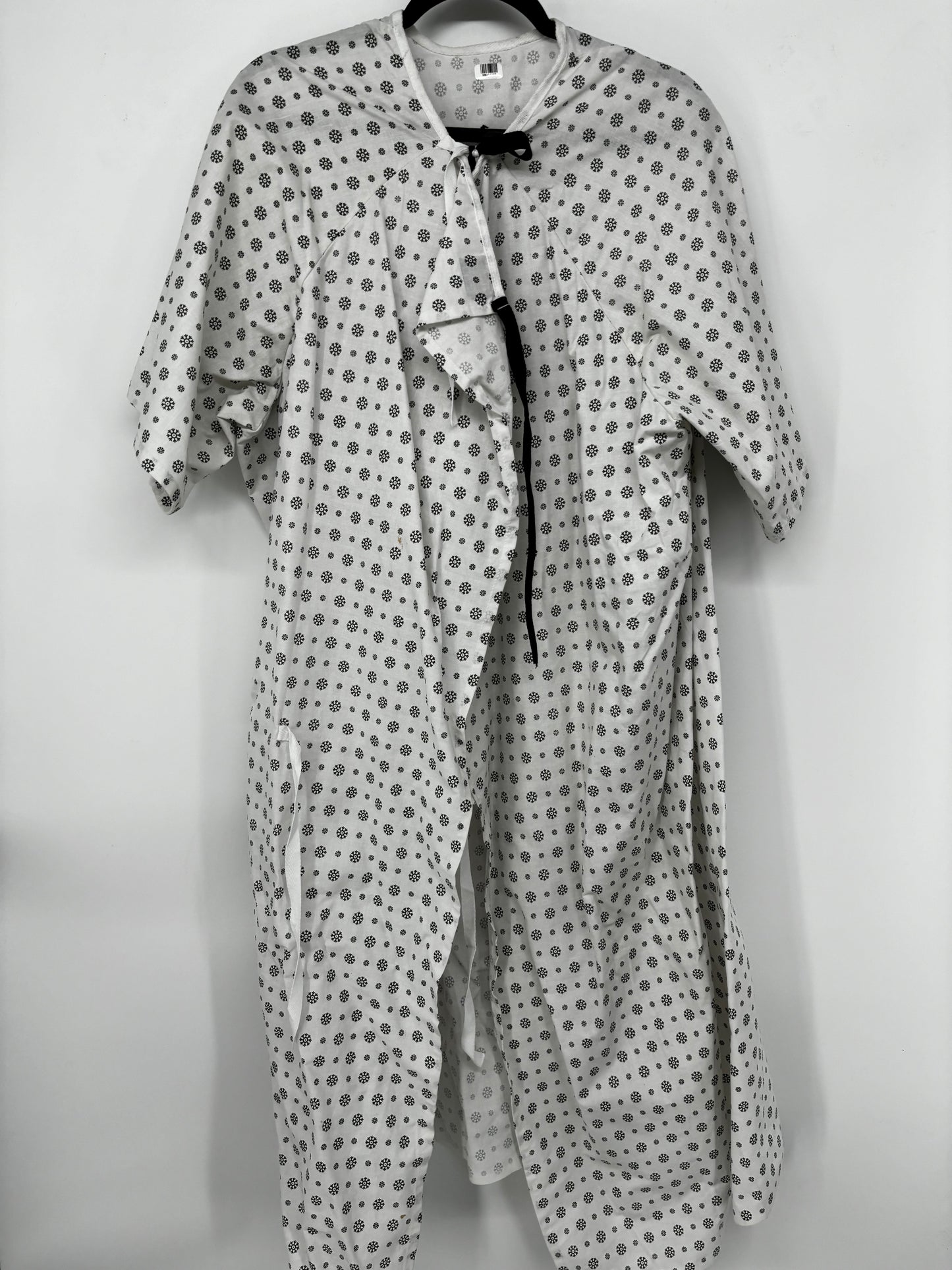 hospital gown