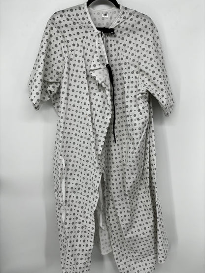 hospital gown
