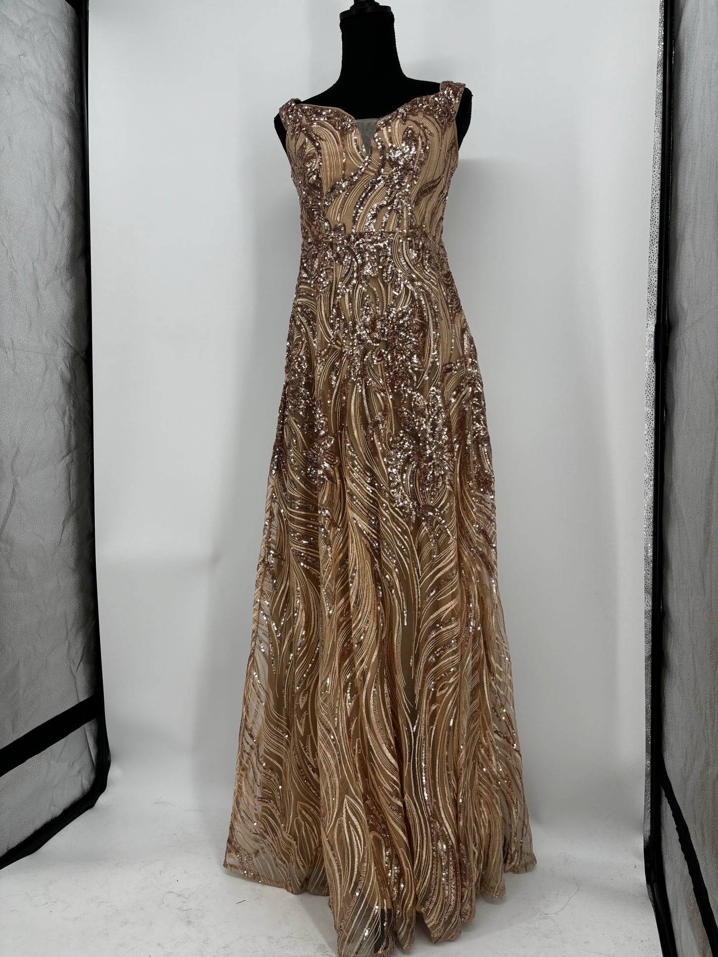 Women’s Gold Strapless Evening Gown –  Size m