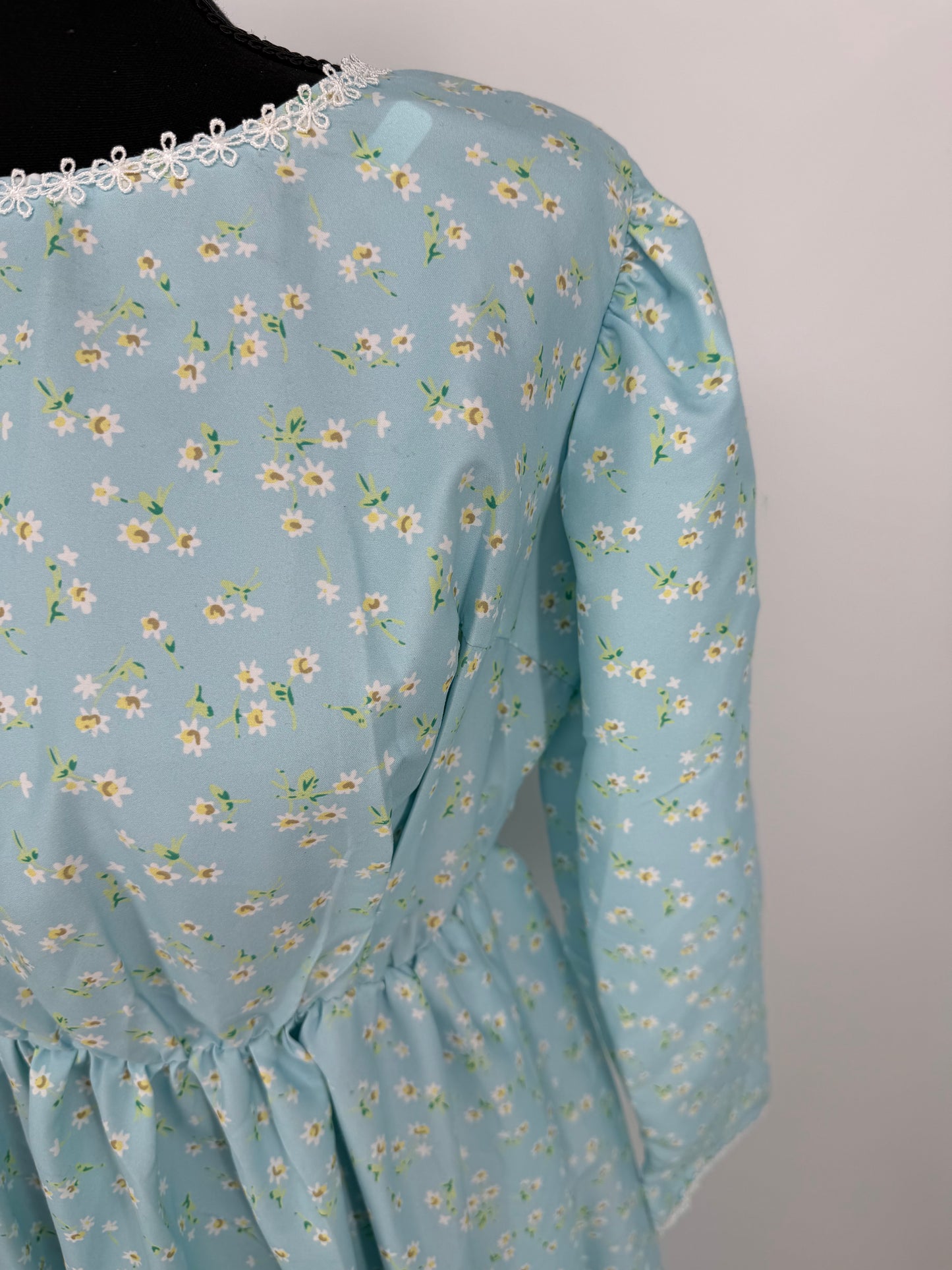 Women’s Blue Floral Dress – Estimated Size M