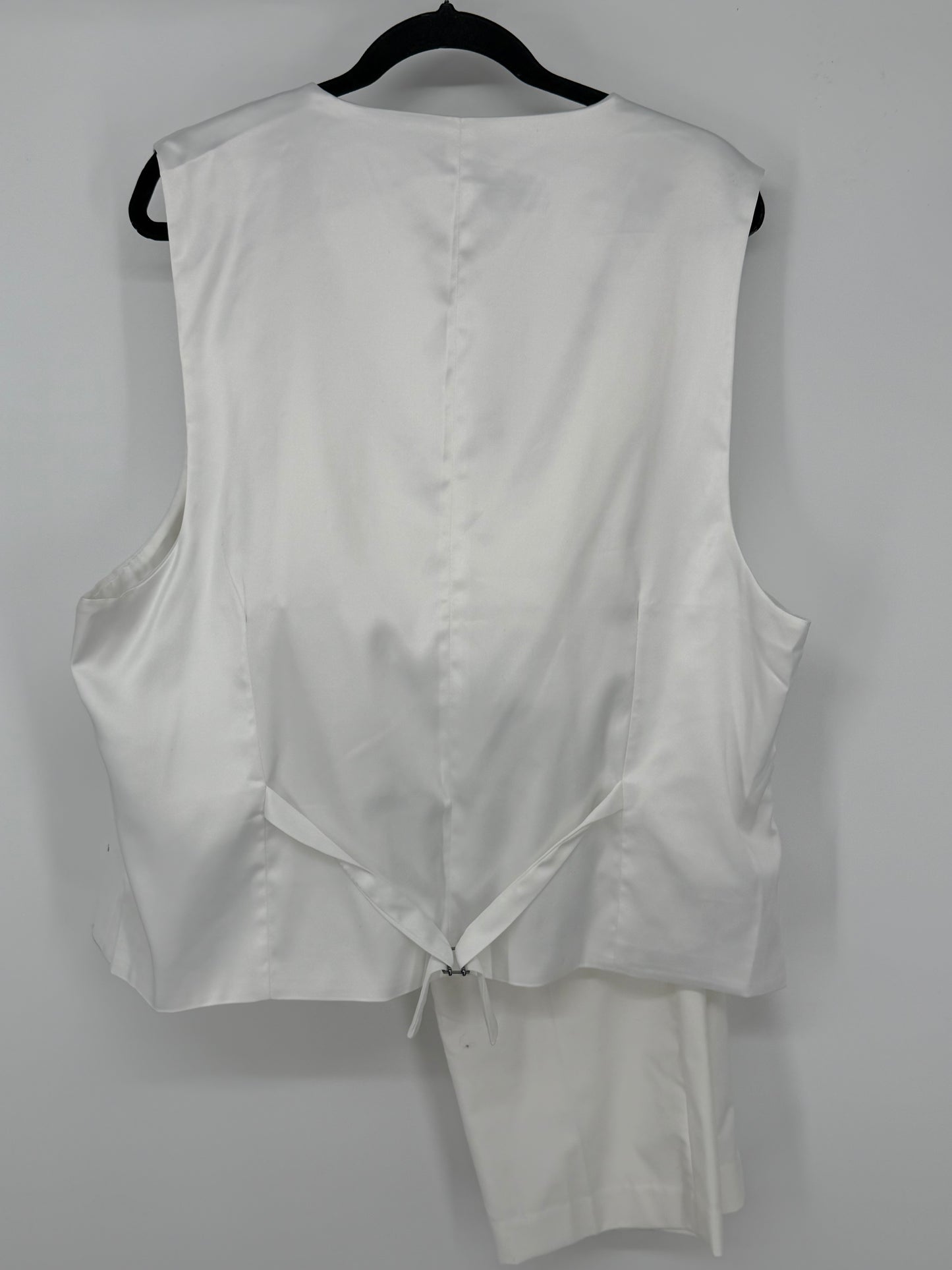 Men’s White Suit Set (Vest & Pants) – Size XL