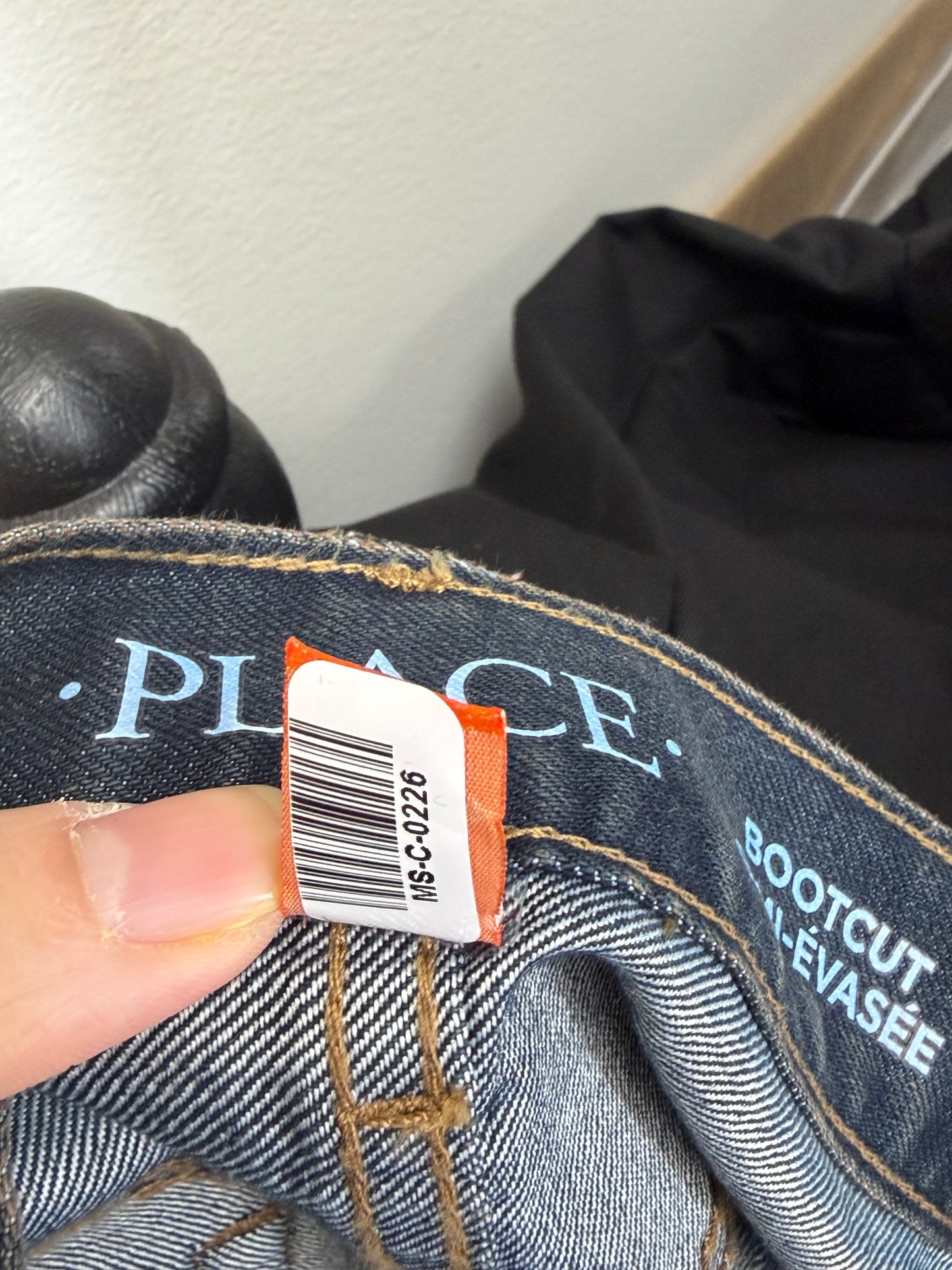 Kid’s Loose Fit Denim Jeans – Size 10