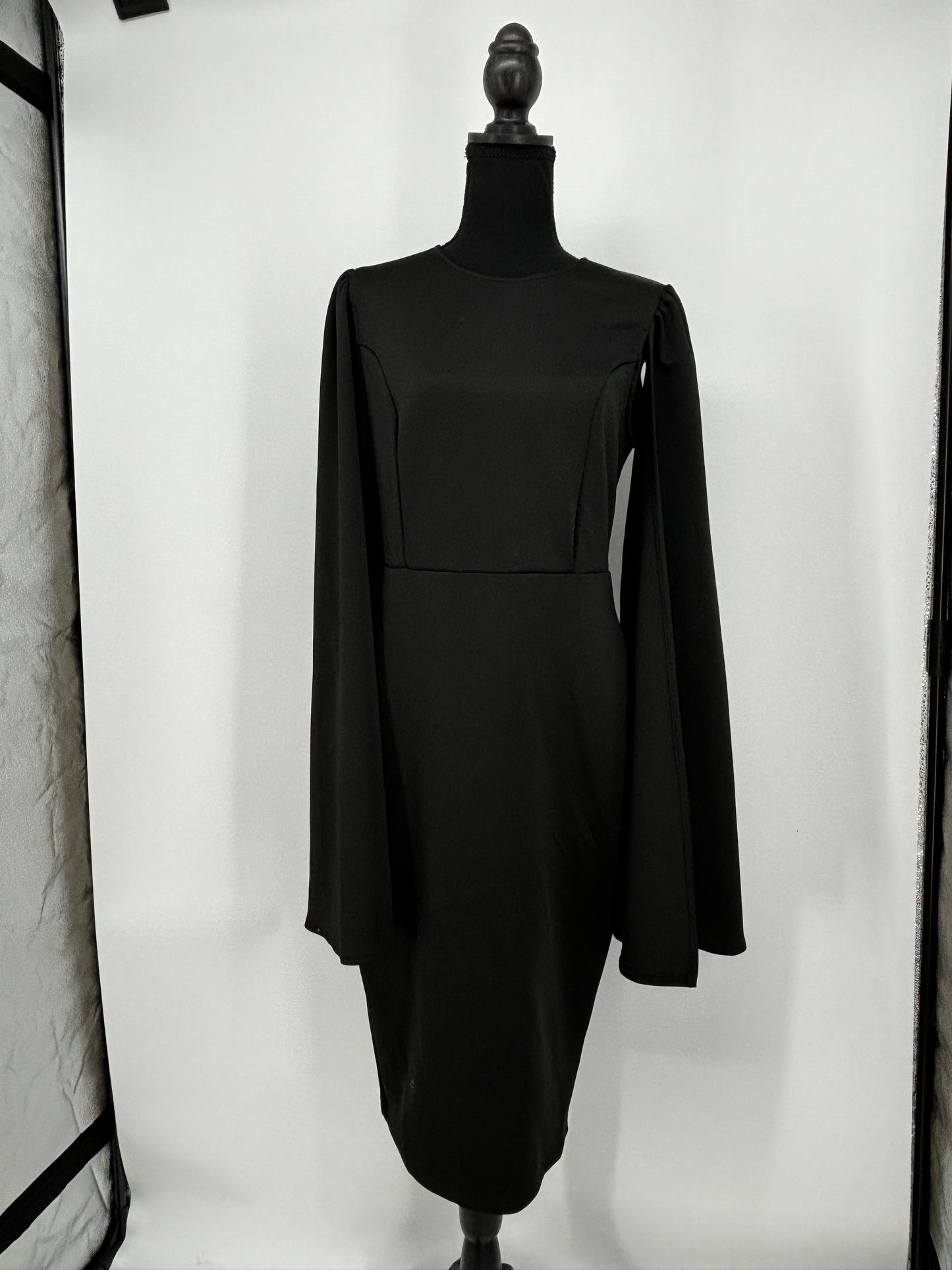 Women’s Black Long Sleeve Crew Neck Top size l