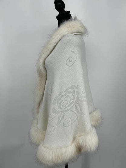 Women’s White Faux Fur Shawl size no