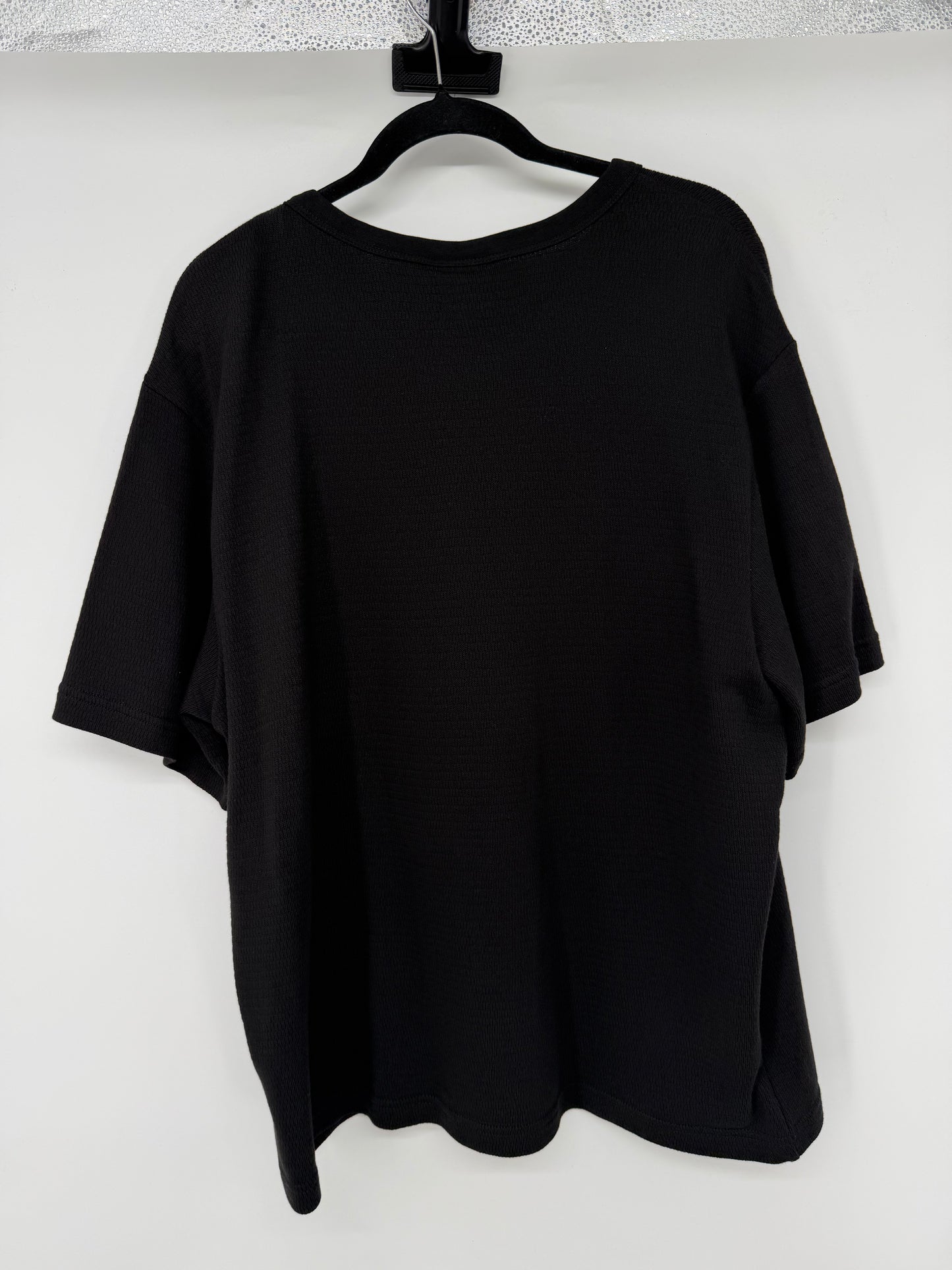 H&M Men’s Black Loose Fit T-Shirt – Size L