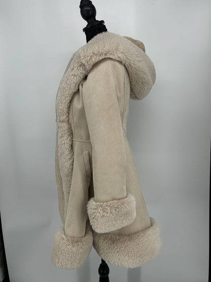 Women’s Off-White Faux Fur Coat size s