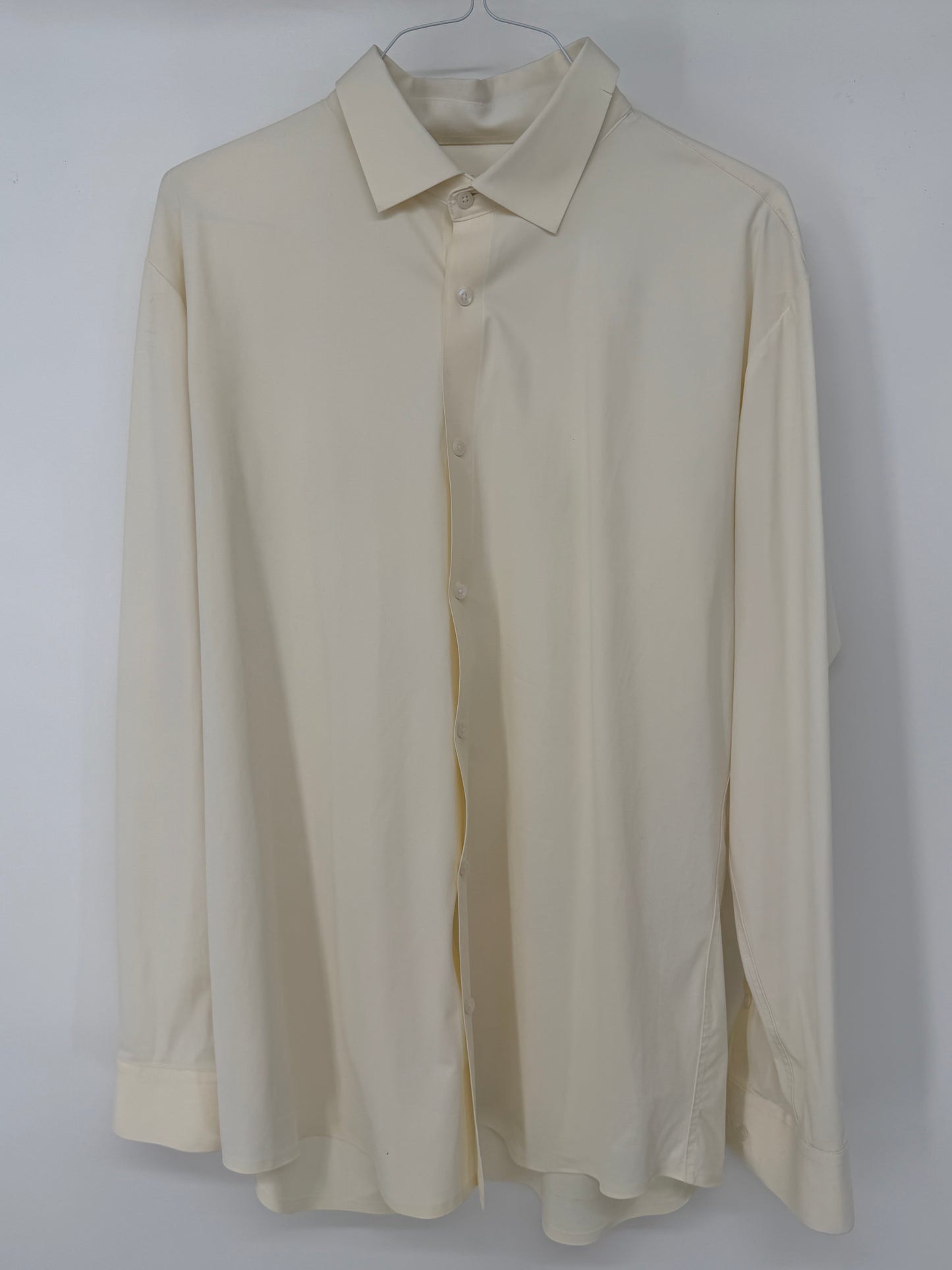 Men’s White Relaxed Fit Shirt size xl