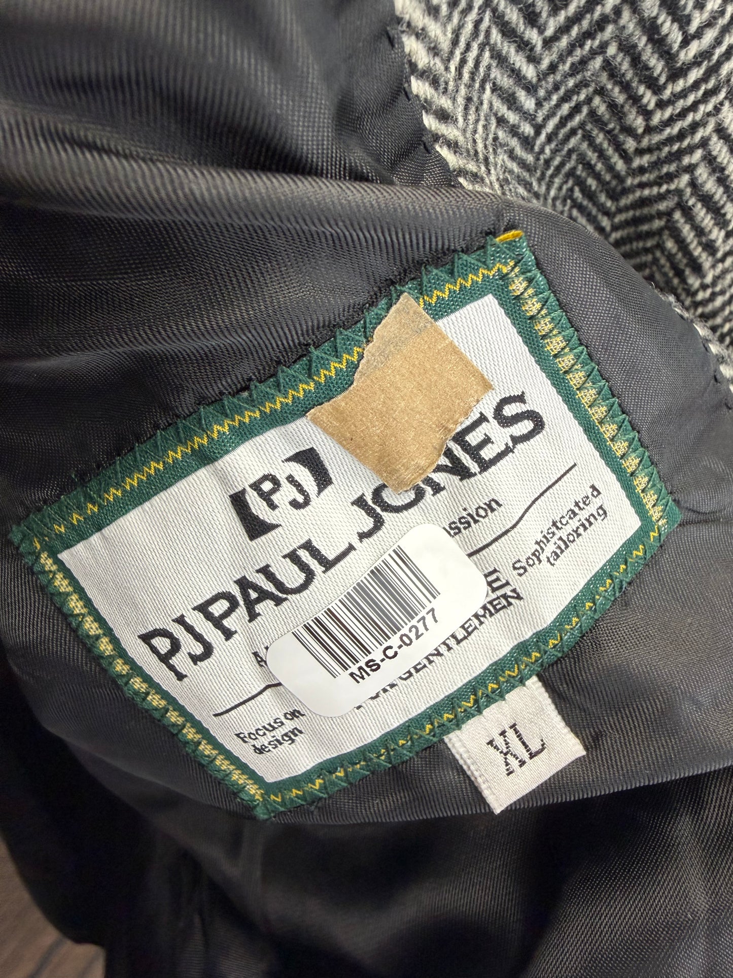 Men’s Gray and Black Herringbone Business Blazer size xl