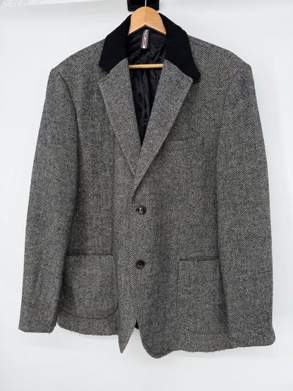 Men’s Gray and Black Herringbone Business Blazer size xl