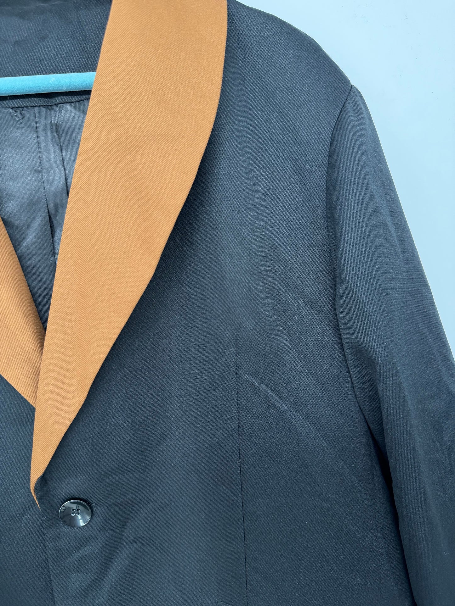 Men’s Black Contrast Lapel Blazer size m