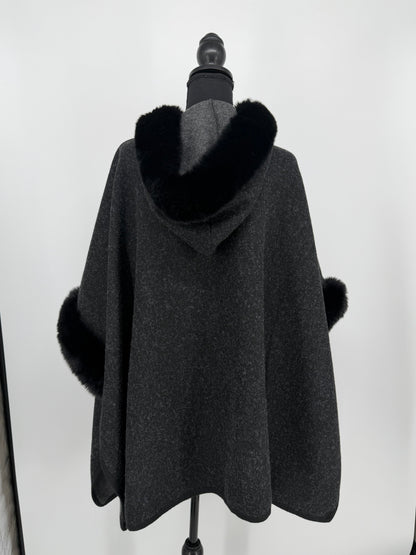 Women's Black Faux Fur Collar Shawl