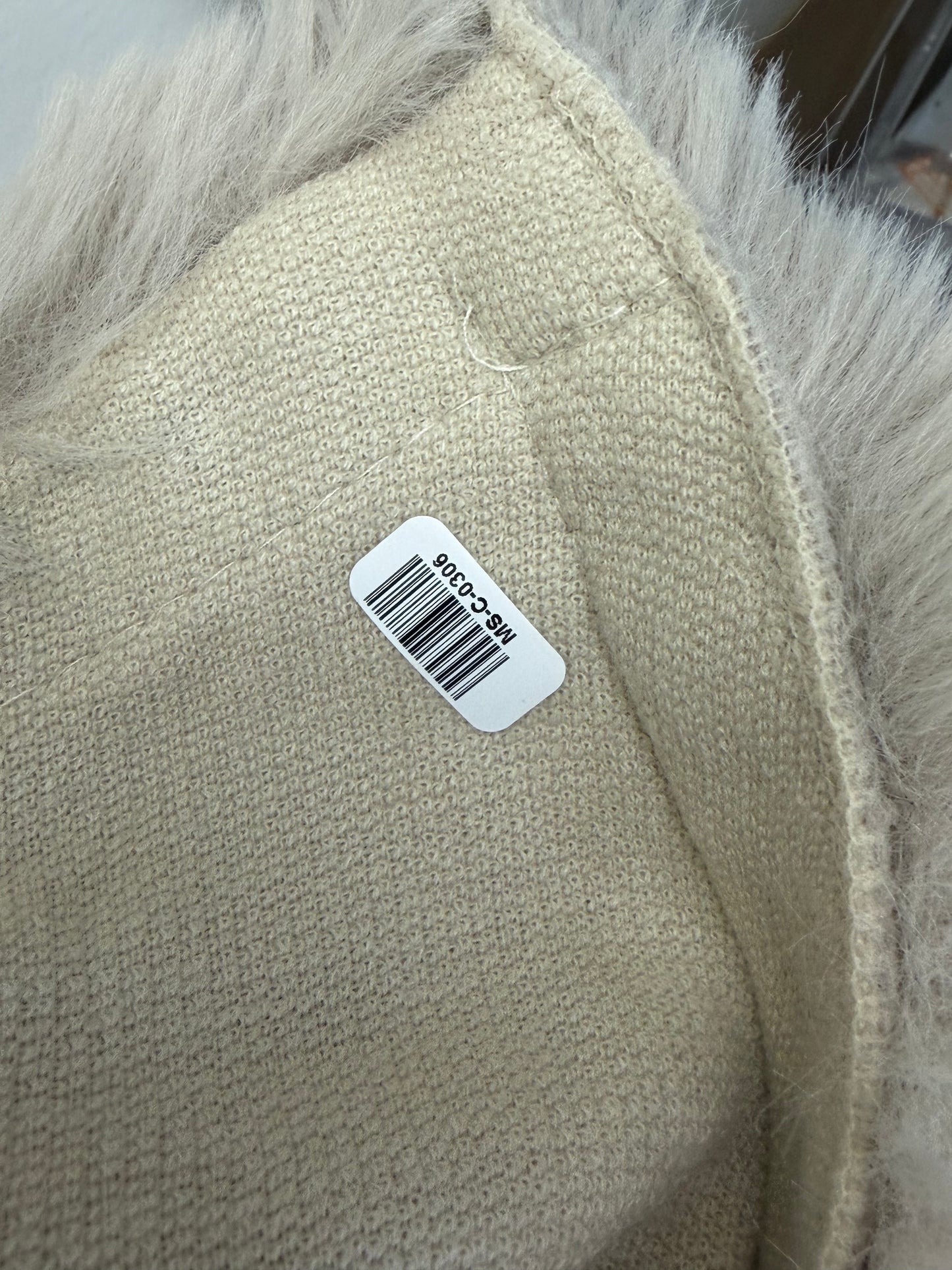 Women's Cream Faux Fur Collar Wrap