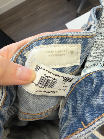 Men's Light Blue Jeans – Size 32