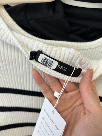 Women's Black and White Striped Long Sleeve Top – Size S