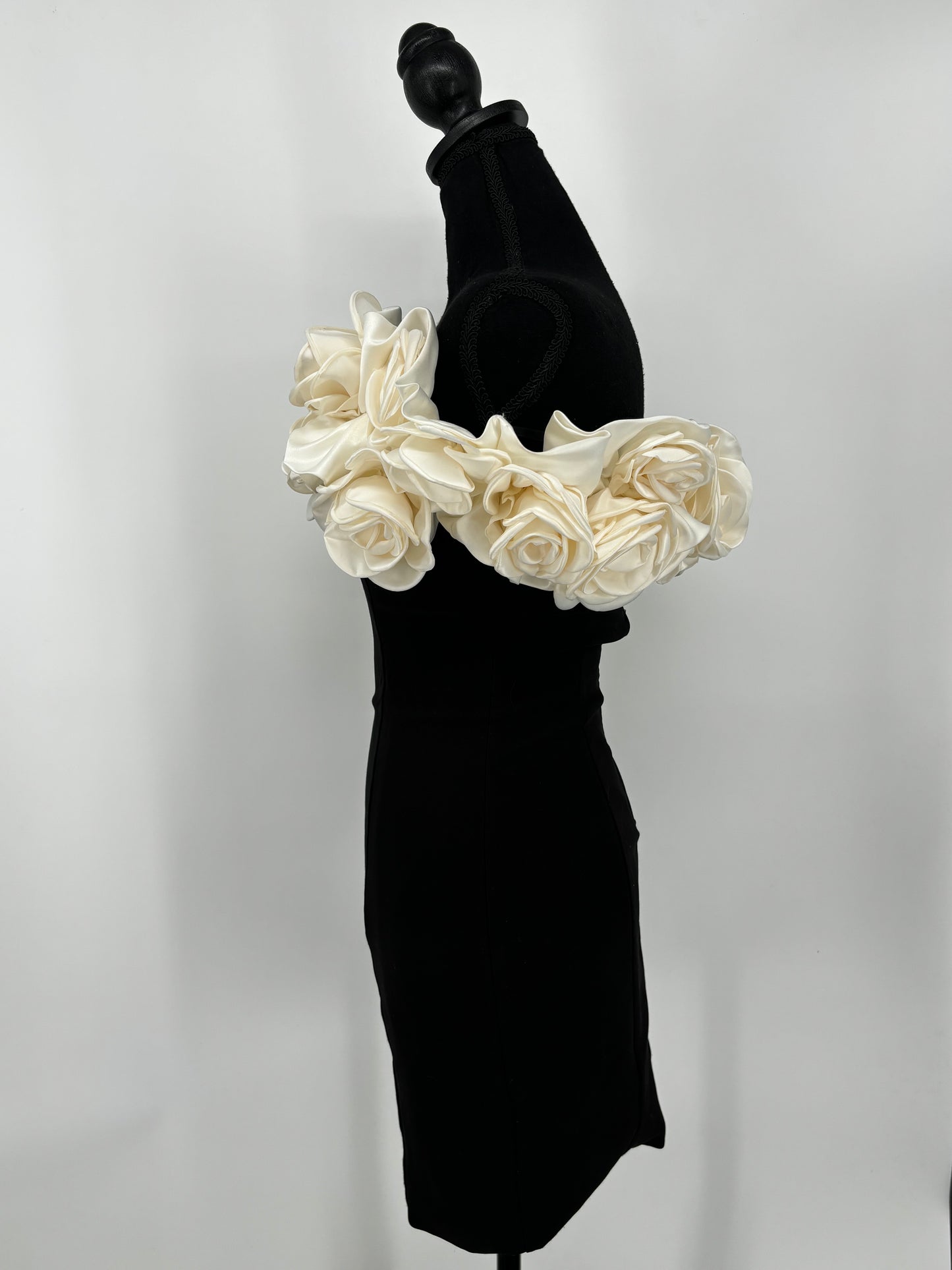 ZARA Women's Rose Fitted Mini Skirt – Size S