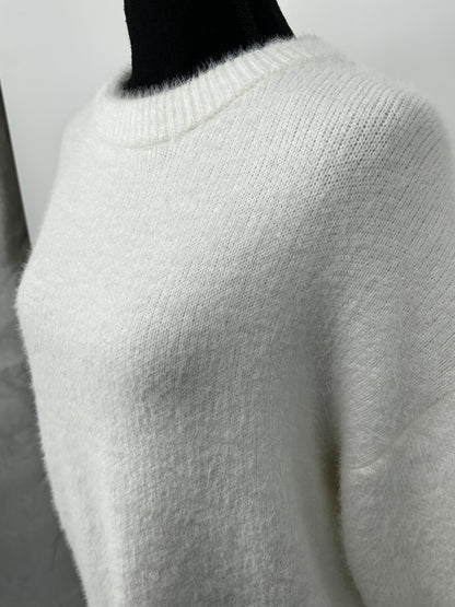 Classic White Knit Sweater – Women’s XL